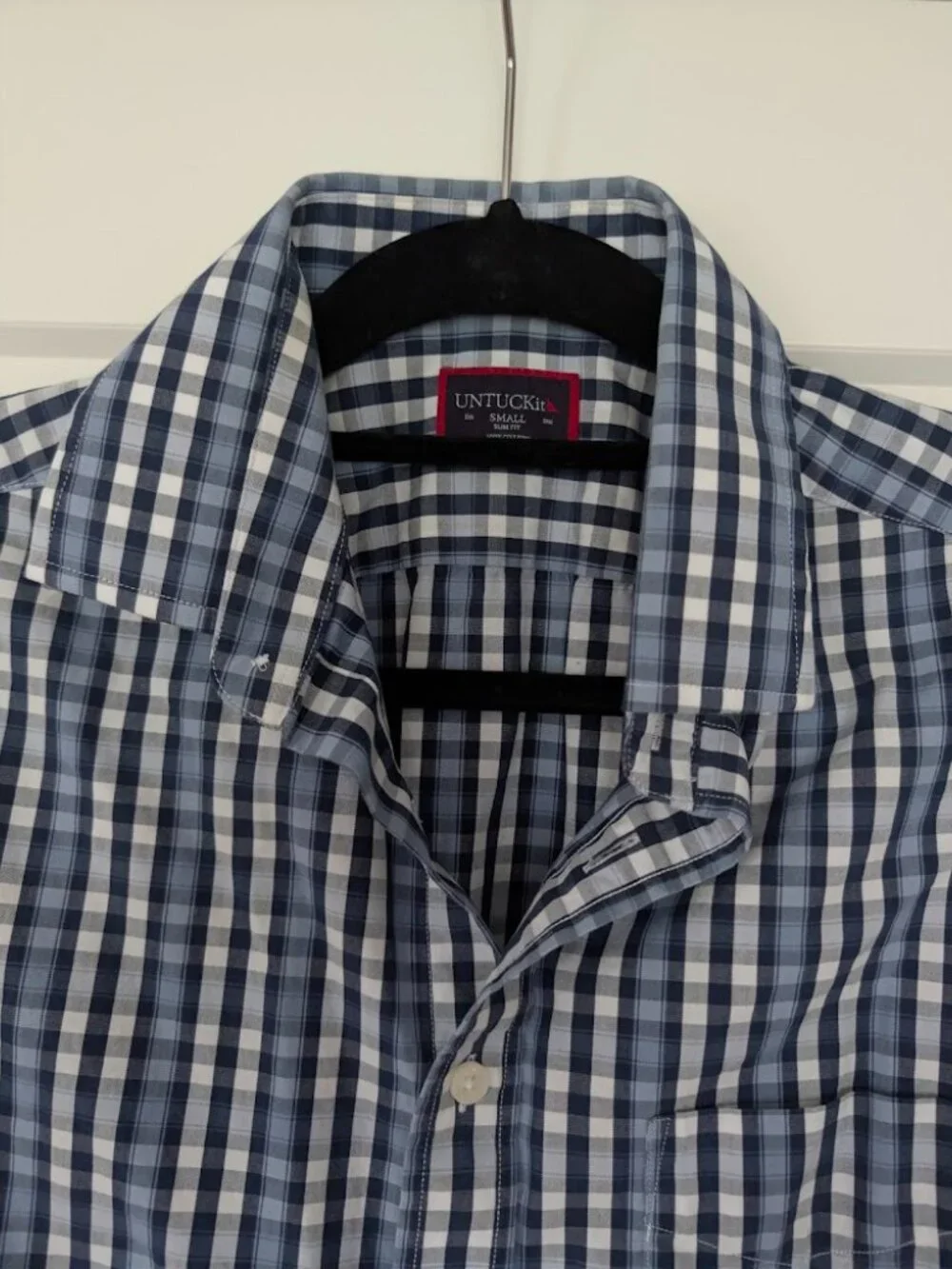 Untuckit Short Sleeve Men's Shirt in Small, Slim-Fit